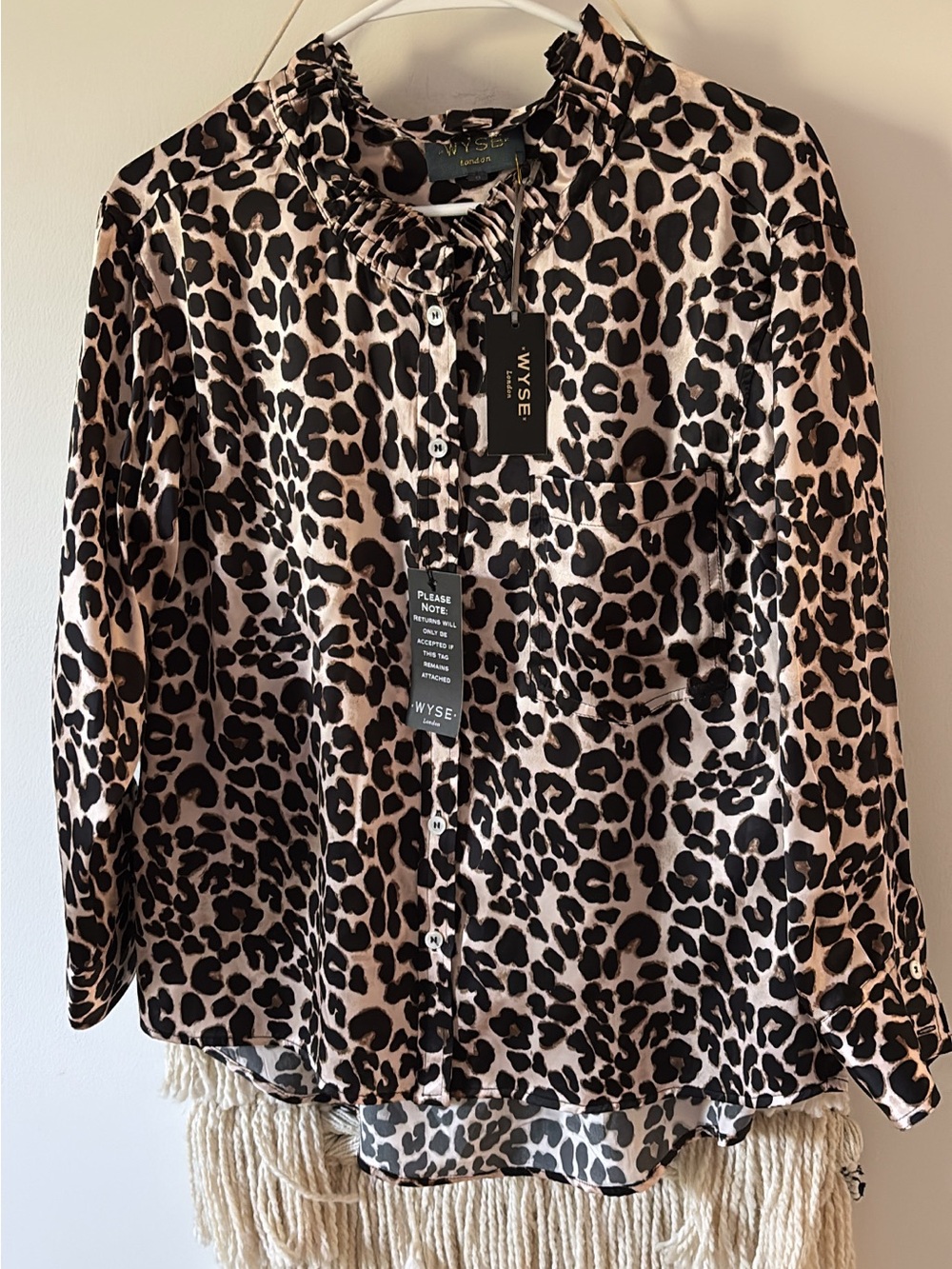 Nwt Wyse London Odette 100% Silk Button Down Shirt Blouse Leopard Print Size 0 — image 2 of 6